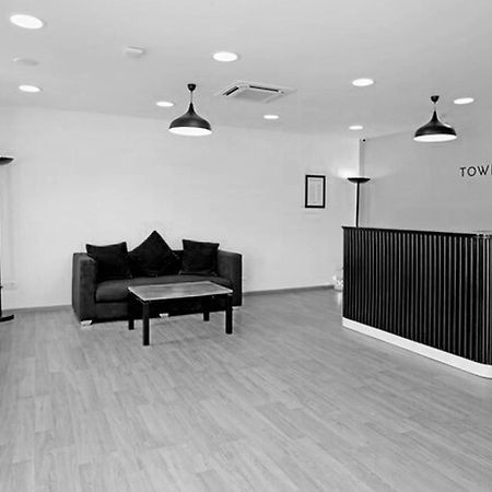 Oyo Townhouse 17 Huda City Center Near Leisure Valley Park Gurgaon Exteriör bild