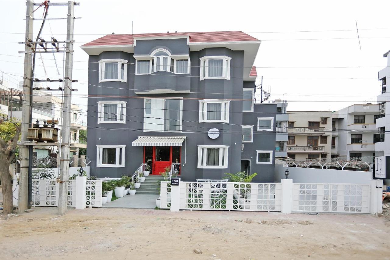 Oyo Townhouse 17 Huda City Center Near Leisure Valley Park Gurgaon Exteriör bild